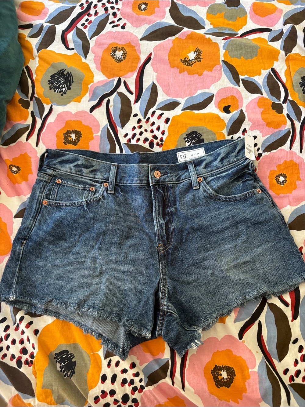 GAP Cutoff Denim Shorts - Blue